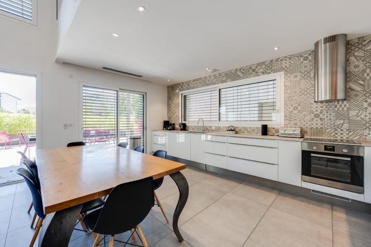 Le Kube - Appartements De Prestige Au Centre D'Annecy Zewnętrze zdjęcie